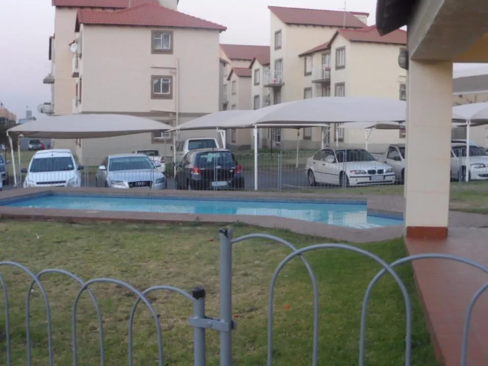 2 Bedroom Townhouse to rent in Ormonde