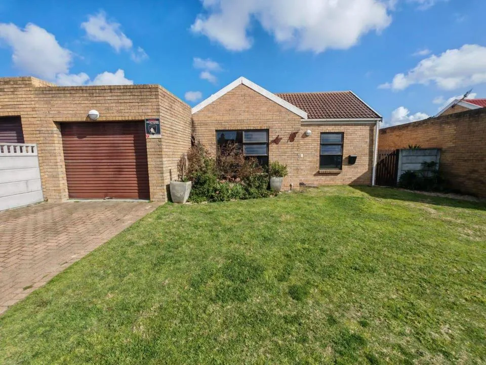 2 Bedroom House to rent in Bonnie Brae