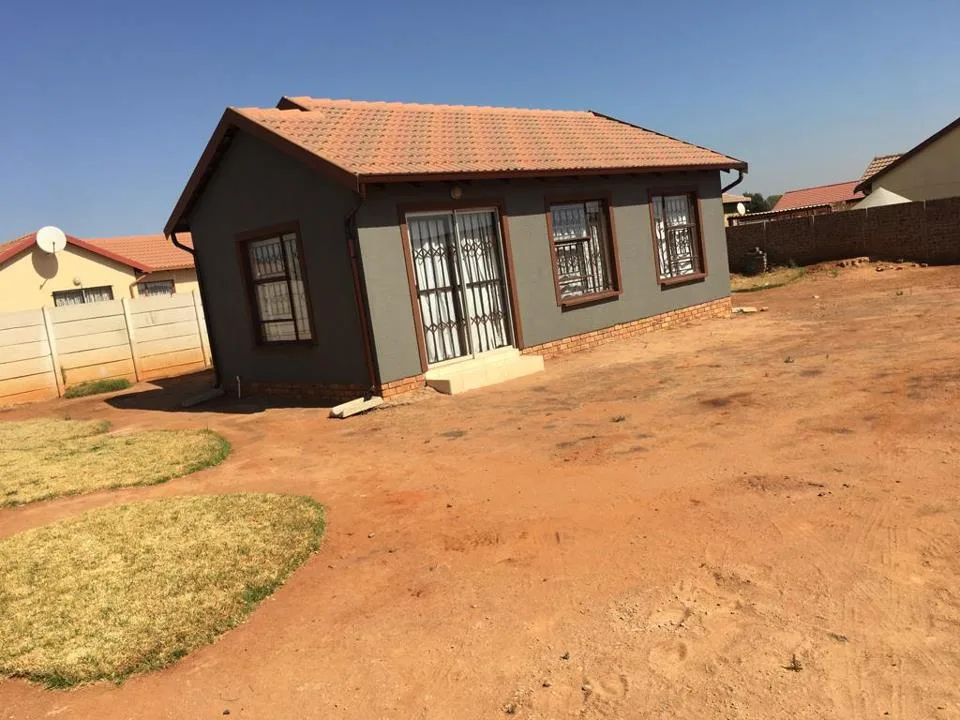 3 Bedroom House to rent in Crystal Park