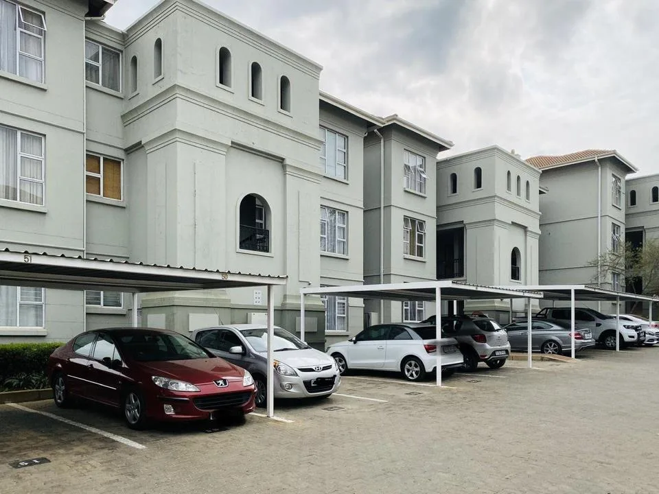2 Bedroom Apartment / flat to rent in Bryanston