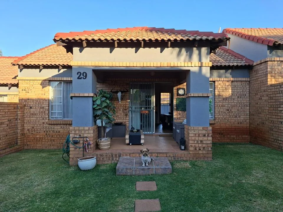 2 Bedroom Townhouse to rent in Moreleta Park