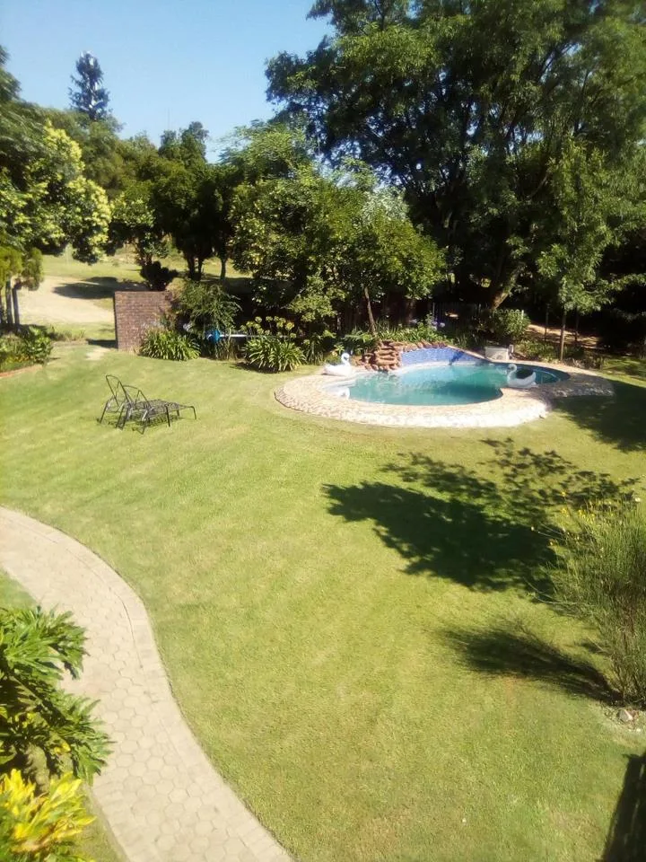 6 Bedroom House to rent in North Riding