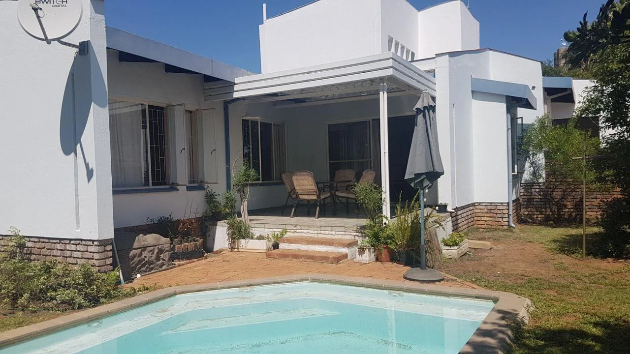 3 Bedroom Townhouse to rent in Constantia Park