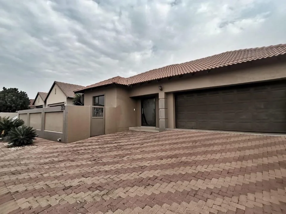 3 Bedroom House to rent in Rose Acres Estate