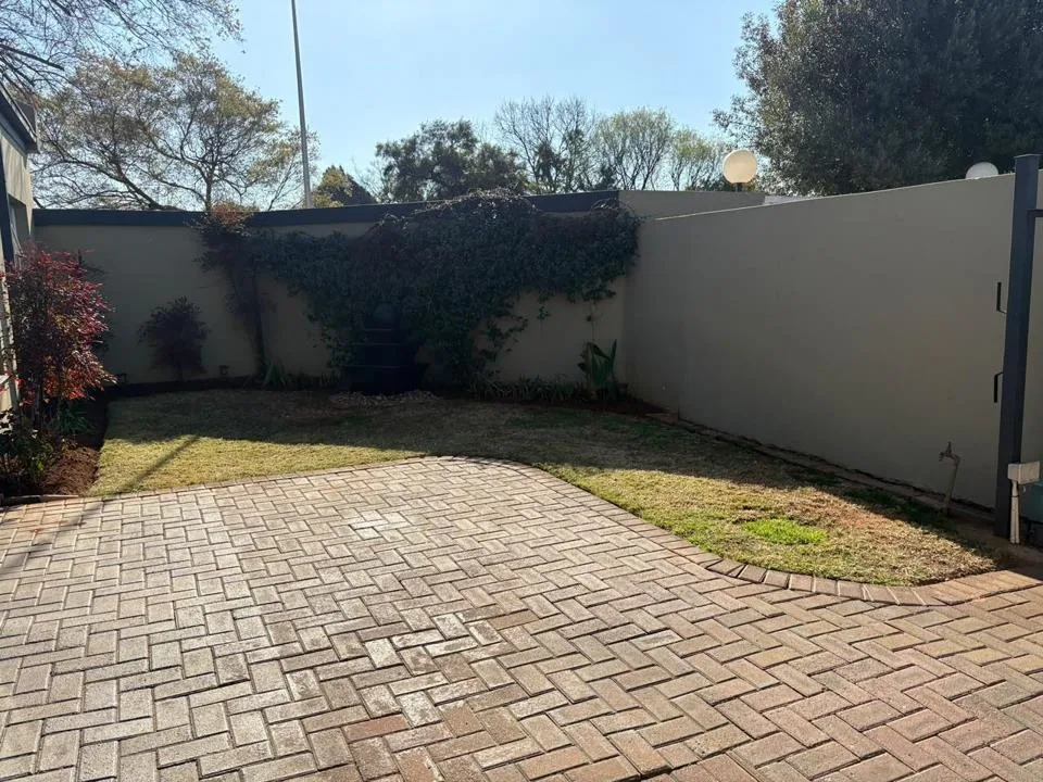 2 Bedroom Townhouse to rent in Golf Park