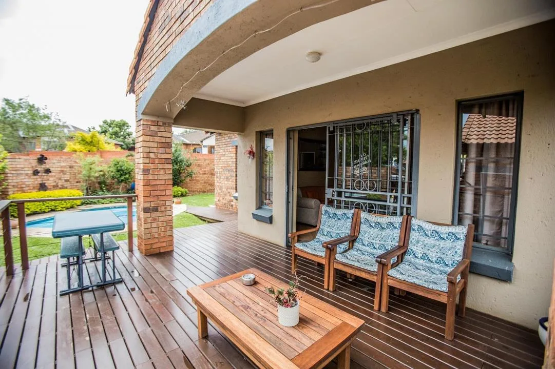 3 Bedroom Townhouse to rent in Mooikloof Ridge