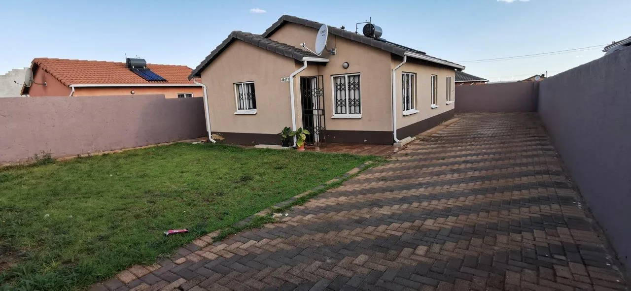 3 Bedroom House to rent in Protea Glen