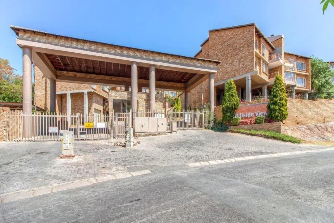 3 Bedroom Apartment / flat to rent in Windsor East
