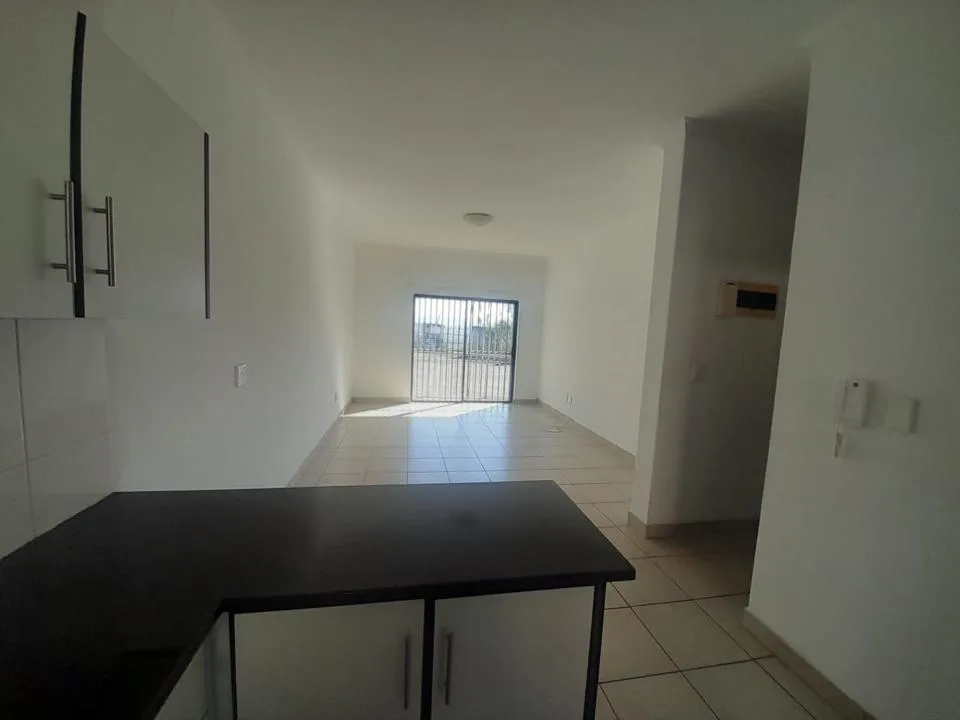 2 Bedroom Apartment / flat to rent in Morningside