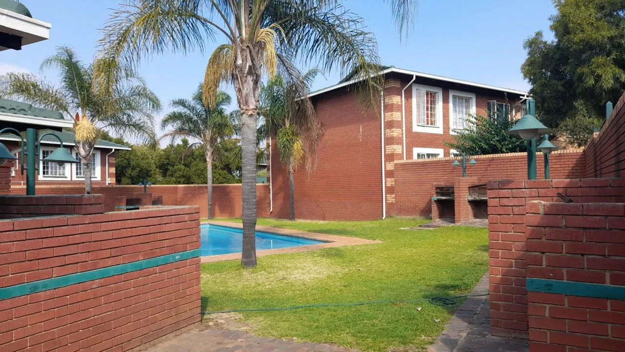 1 Bedroom Apartment / flat to rent in Halfway Gardens