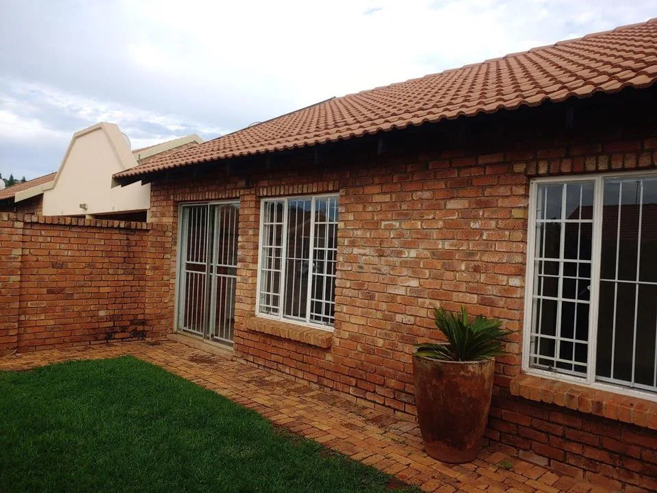 2 Bedroom Apartment / flat to rent in Elarduspark
