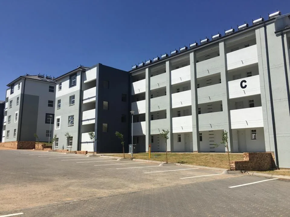 2 Bedroom Apartment / flat to rent in Riverside View