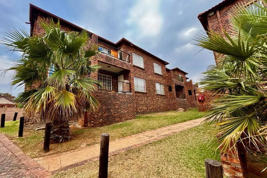 3 Bedroom Townhouse to rent in Winchester Hills