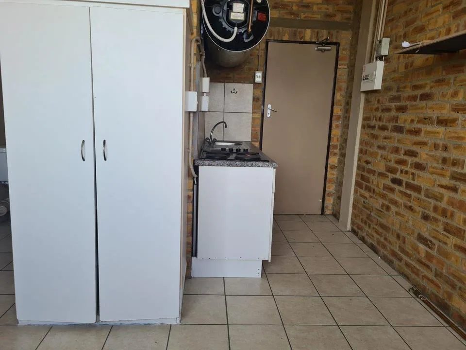 1 Bedroom Apartment / flat to rent in Troyeville