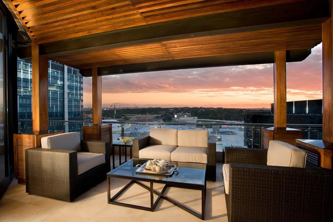 2 Bedroom Apartment / flat to rent in Sandton Central
