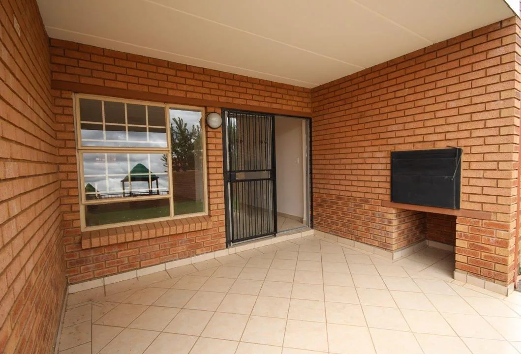 3 Bedroom Apartment / flat to rent in Hazeldean