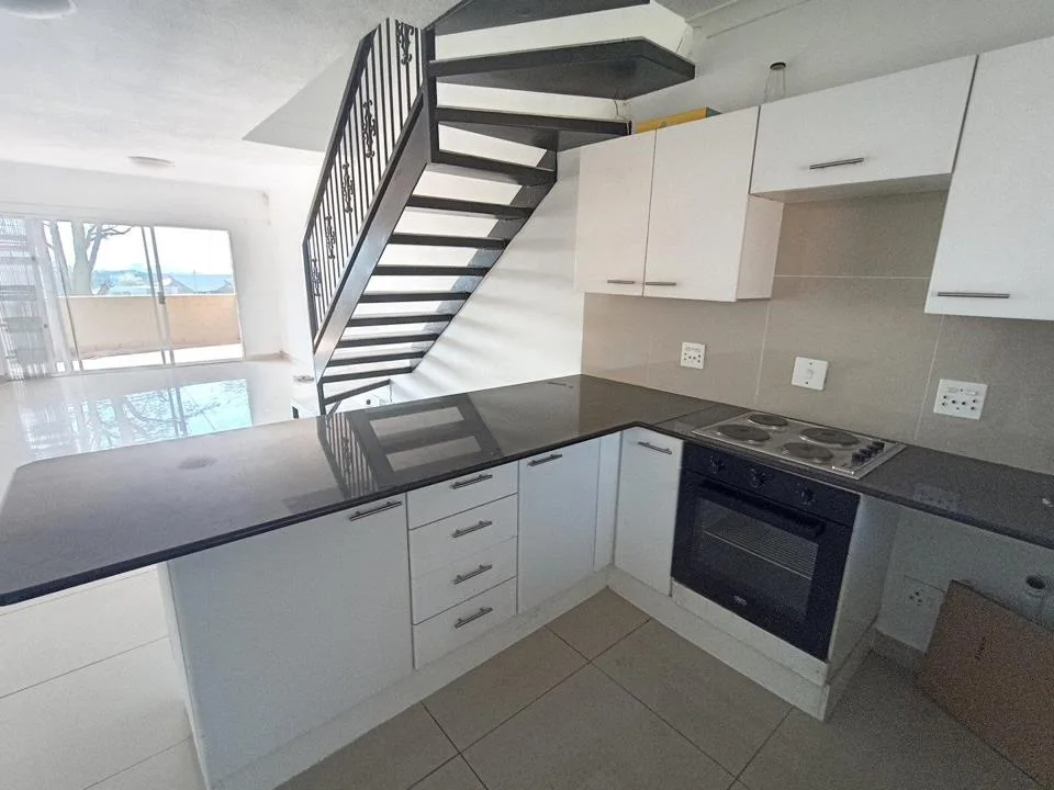 2 Bedroom Apartment / flat to rent in Illovo
