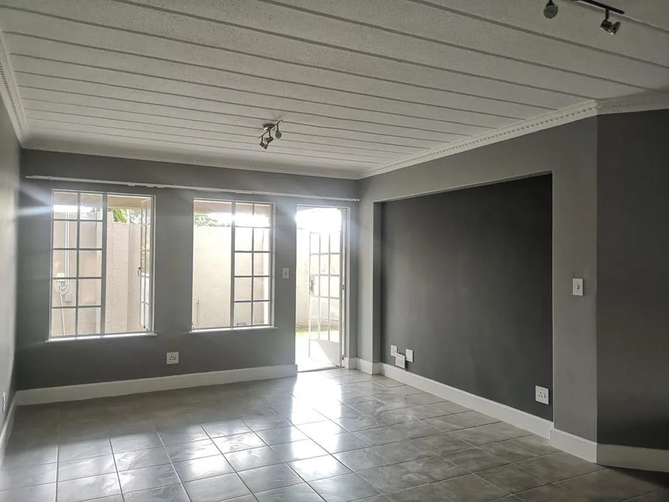2 Bedroom Apartment / flat to rent in Morningside