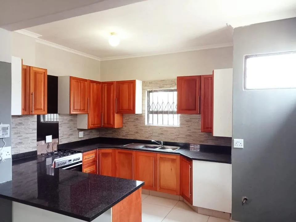 4 Bedroom House to rent in Scottsville