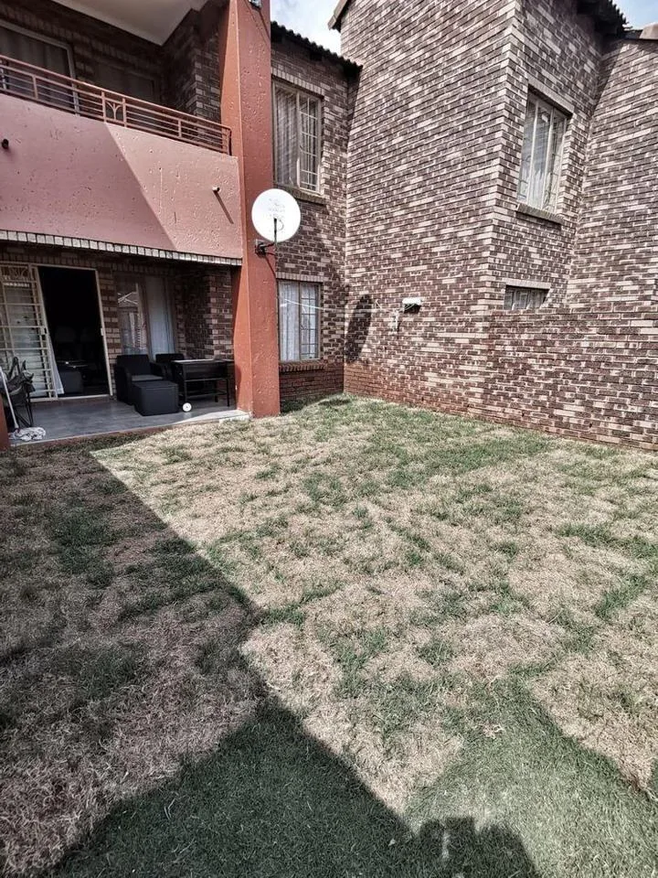 2 Bedroom Townhouse to rent in Equestria