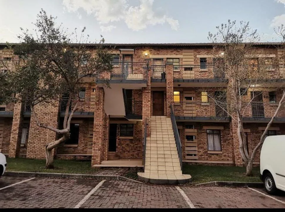 2 Bedroom Apartment / flat to rent in Karenpark
