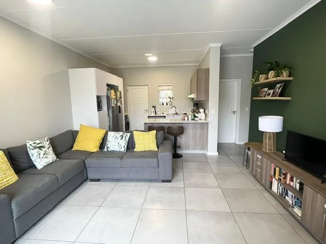 3 Bedroom Apartment / flat to rent in Manor Estates
