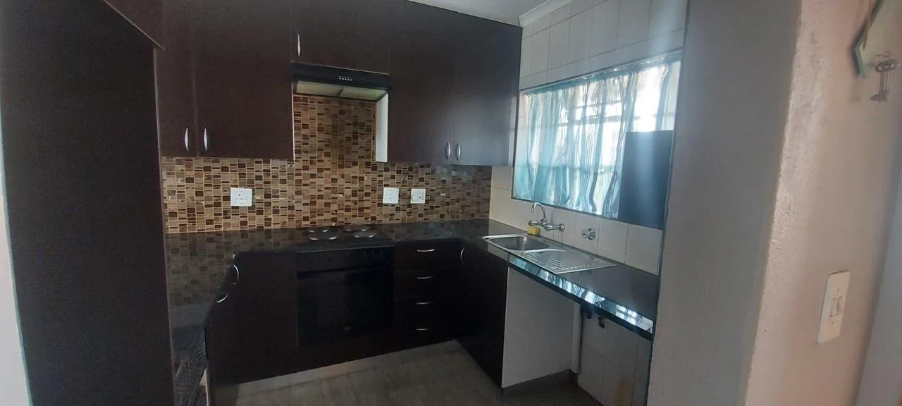 2 Bedroom Apartment / flat to rent in Freeway Park