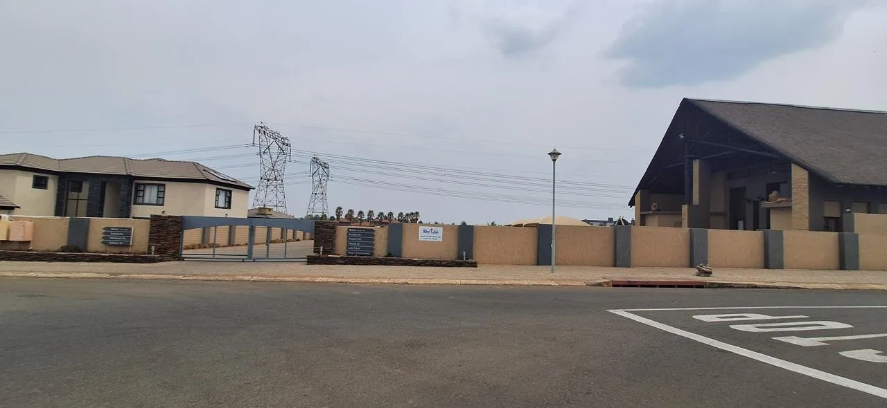 3 Bedroom House to rent in Three Rivers East