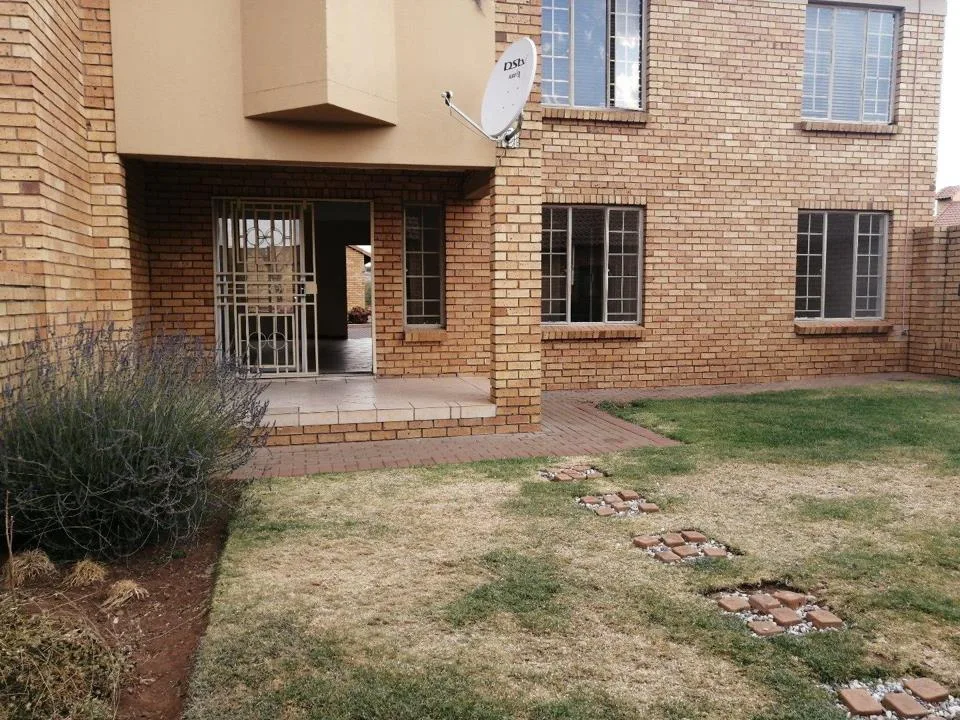 2 Bedroom Apartment / flat to rent in Highveld