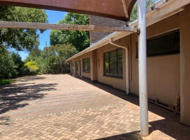 4 Bedroom House to rent in Risiville