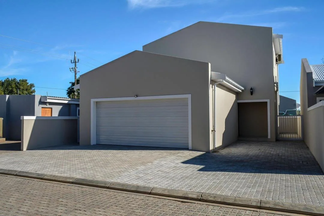 3 Bedroom House for sale in Vredendal
