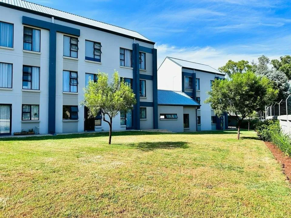 Apartment / flat to rent in Zwartkop Golf Estate