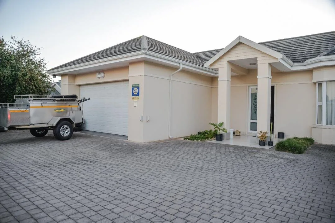 4 Bedroom House for sale in King George Park