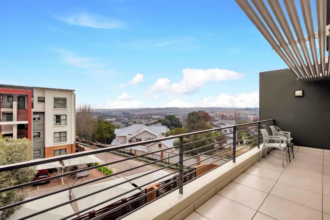 2 Bedroom Apartment / flat to rent in Fourways