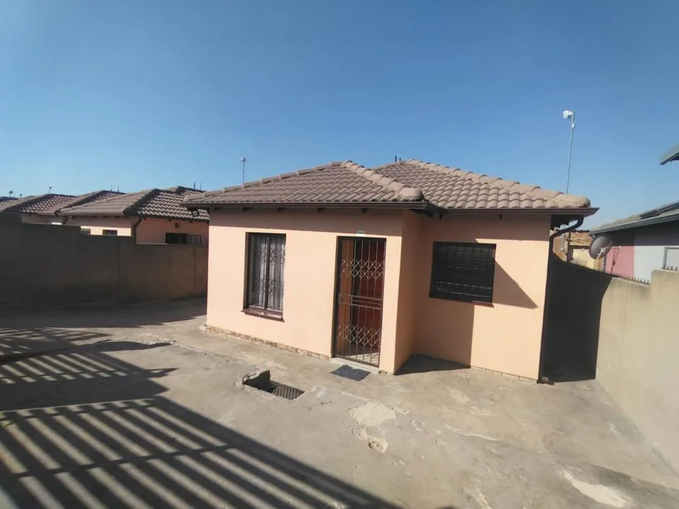 3 Bedroom House to rent in Clayville