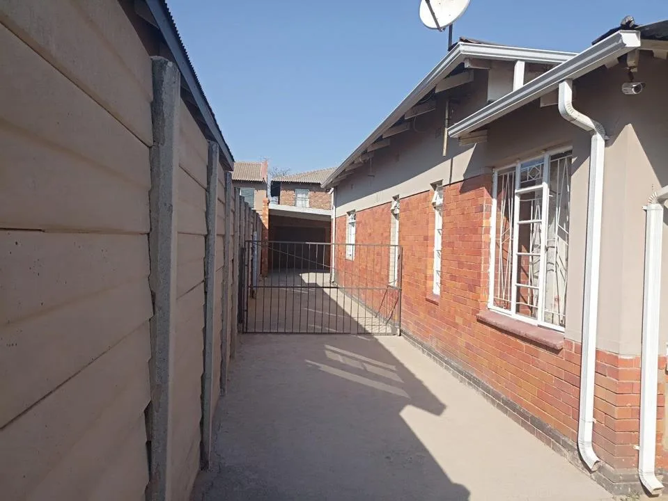 3 Bedroom House to rent in Geduld Ext 1