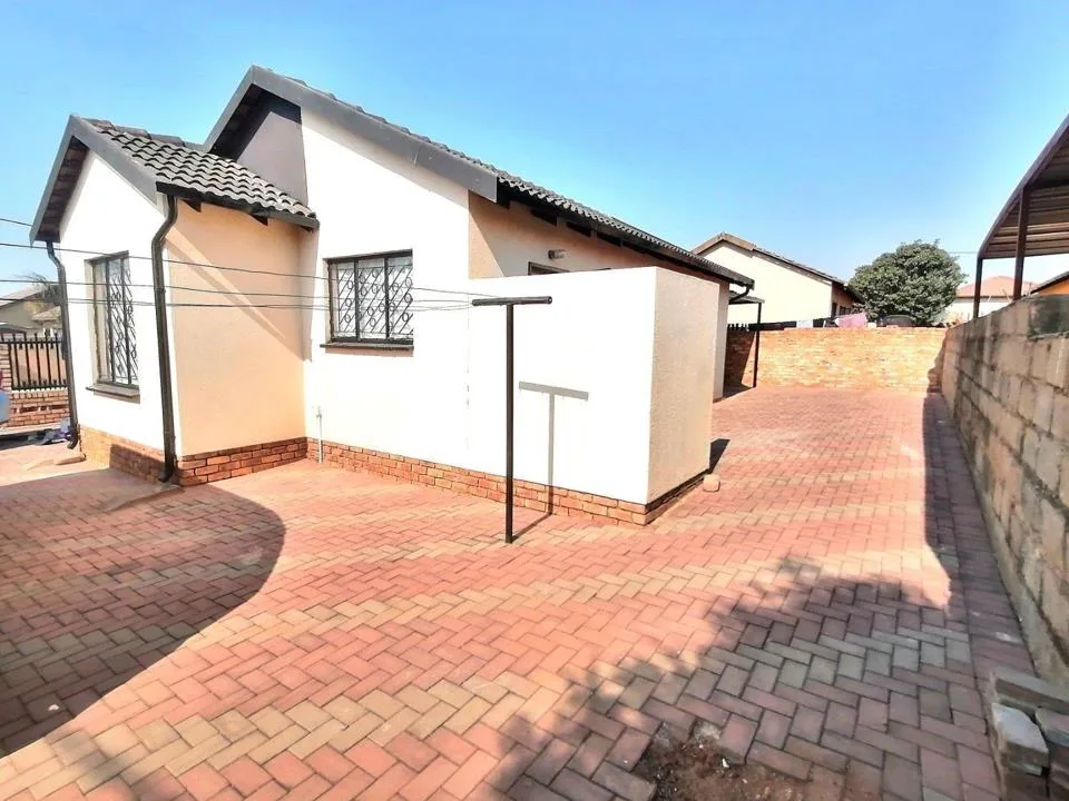 3 Bedroom House to rent in Mahube Valley