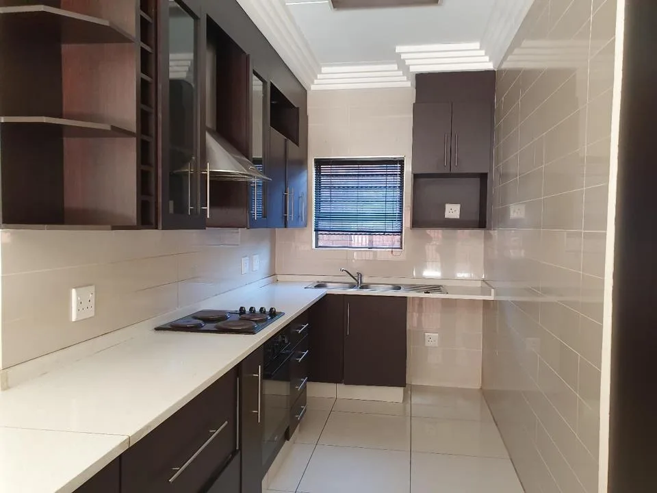 2 Bedroom Apartment / flat to rent in Ravenswood