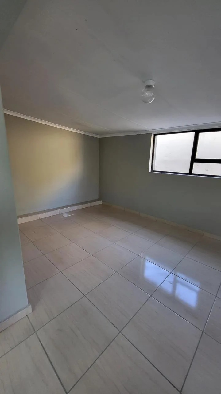 1 Bedroom Apartment / flat to rent in Westdene