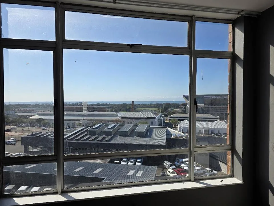 2.5 Bedroom Apartment / flat to rent in Morningside