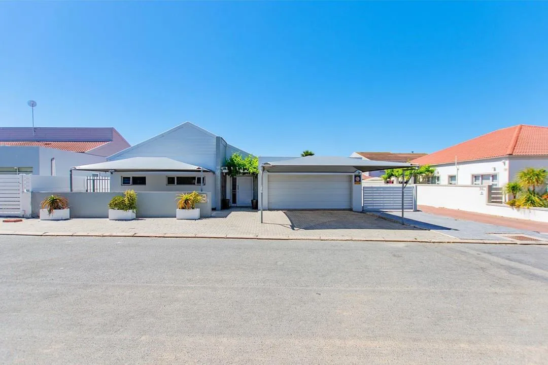 3 Bedroom House for sale in Port Owen