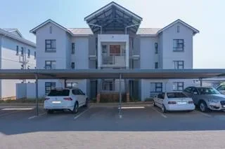 2 Bedroom Apartment / flat to rent in Modderfontein
