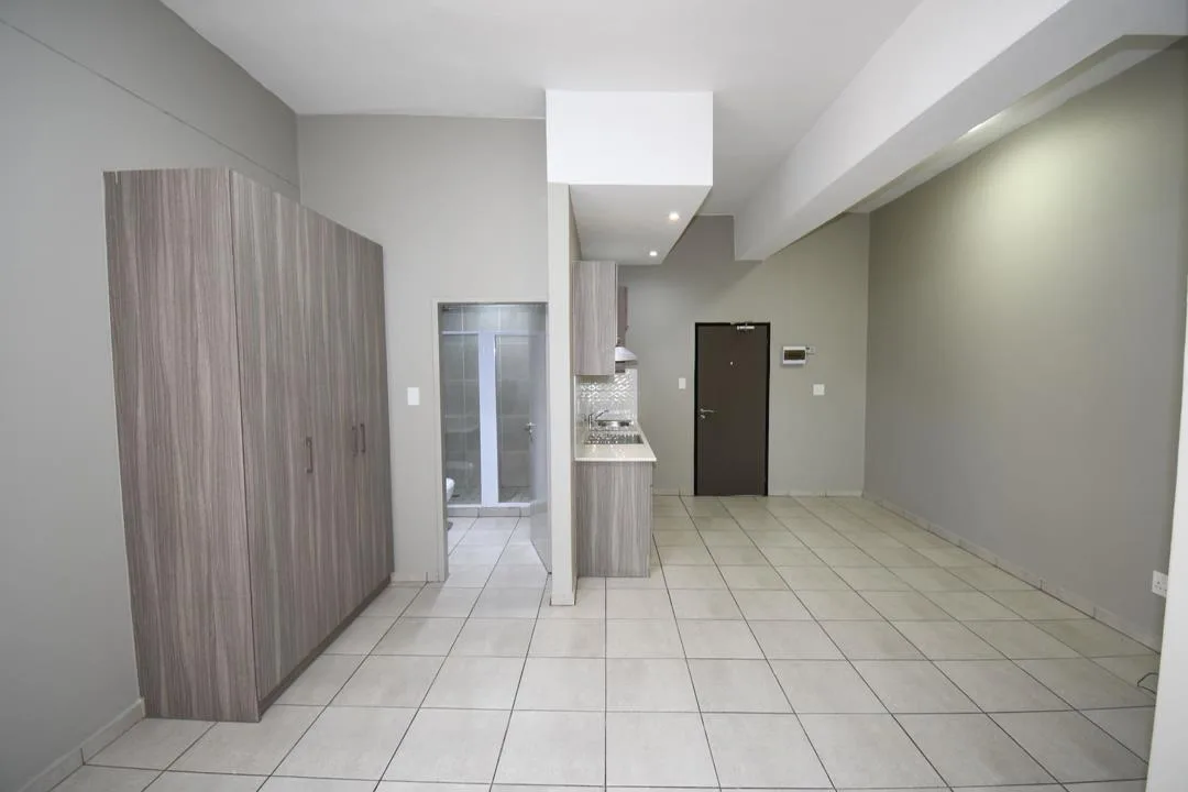 0.5 Bedroom Apartment / flat to rent in Rosebank