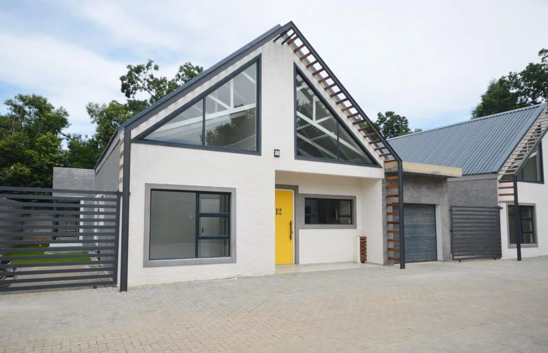 3 Bedroom Apartment / flat to rent in Three Rivers Proper