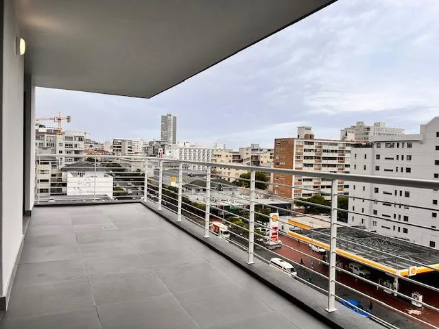 2 Bedroom Apartment / flat to rent in Sea Point