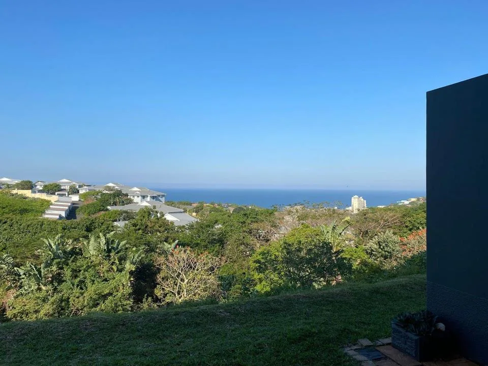3 Bedroom Apartment / flat to rent in Beverley Hills Estate