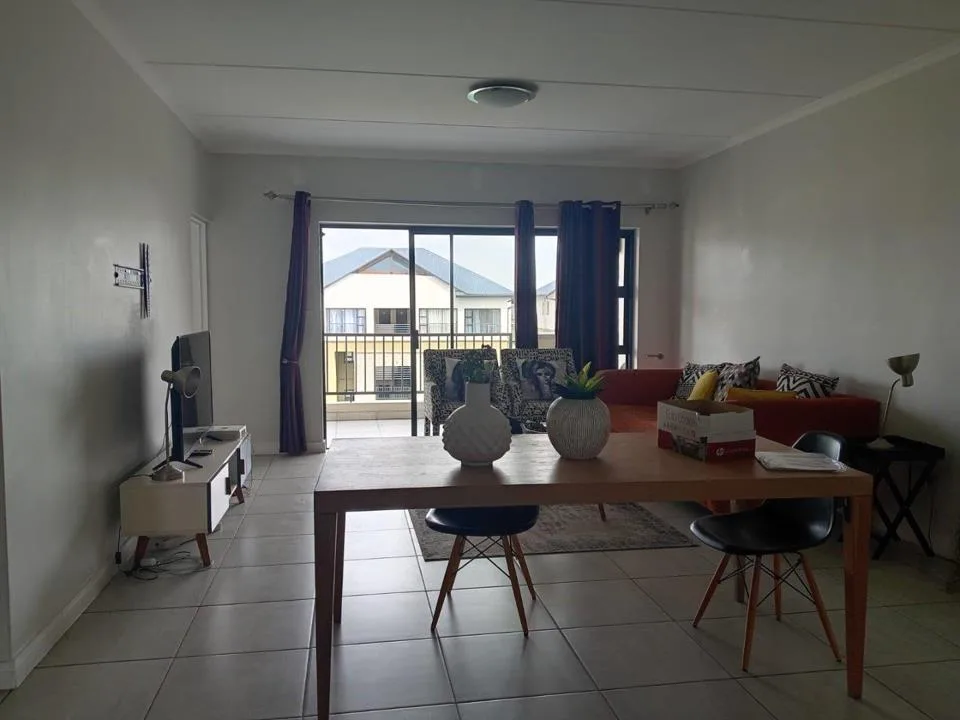 2 Bedroom Apartment / flat to rent in Waterfall
