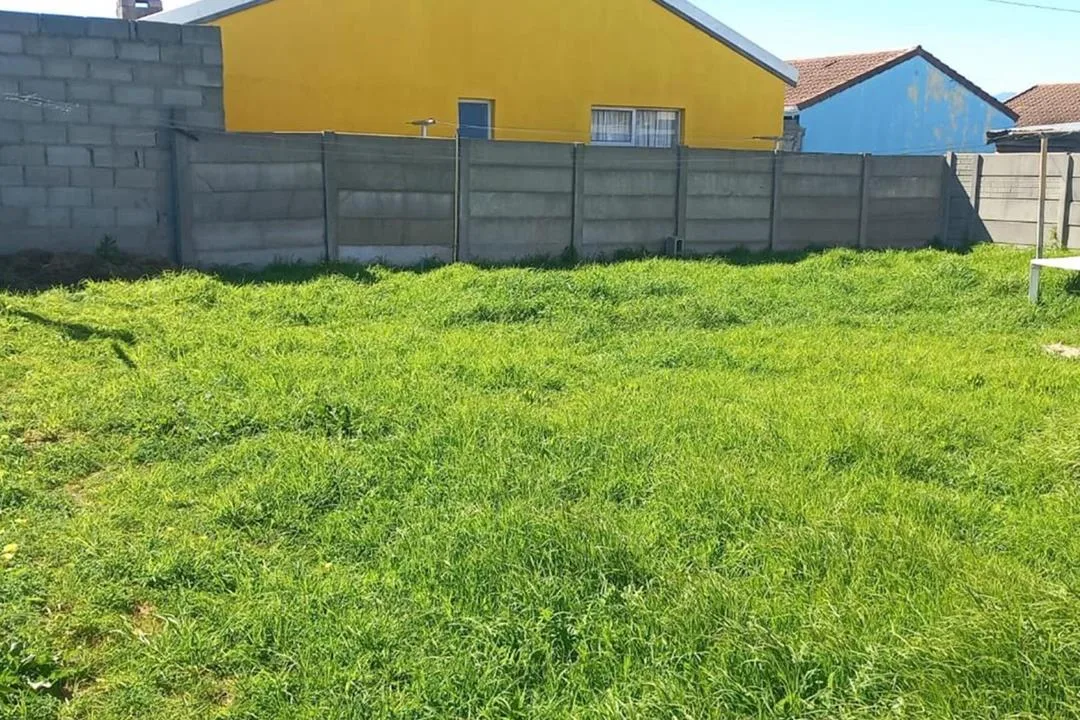 2 Bedroom House for sale in Devon Park Village