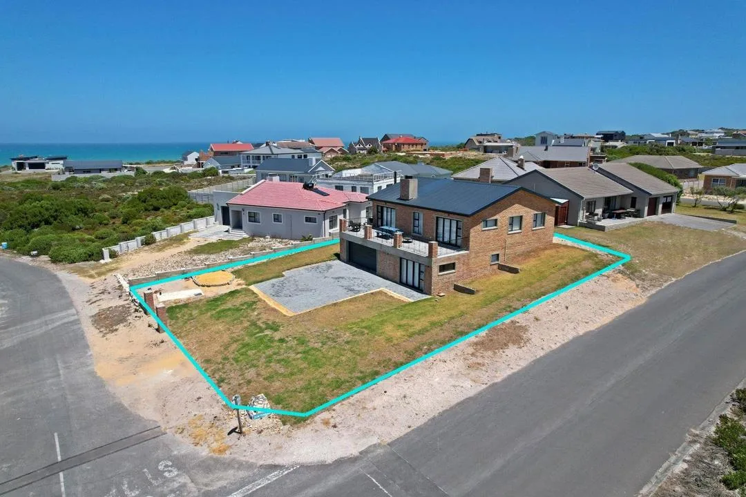 3 Bedroom House for sale in Agulhas