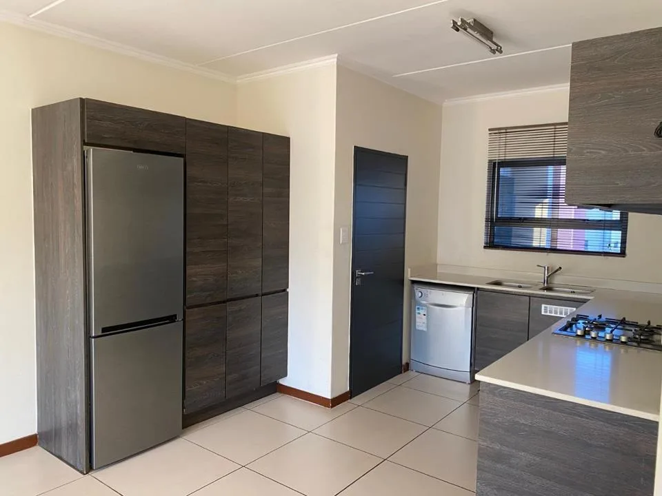 2 Bedroom Apartment / flat to rent in Fourways
